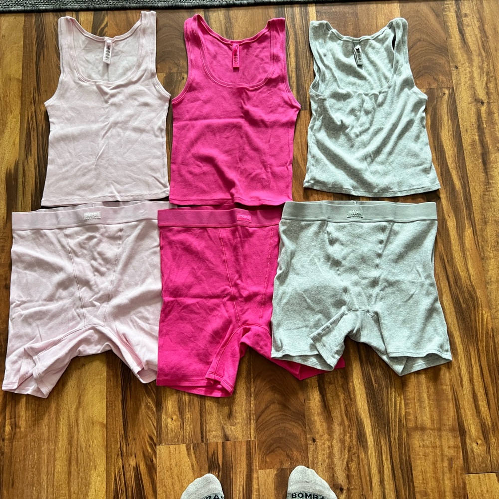 SKIMS Women's Ribbed Tank & Boxer Set in Light Pink, Hot Pink, Gray